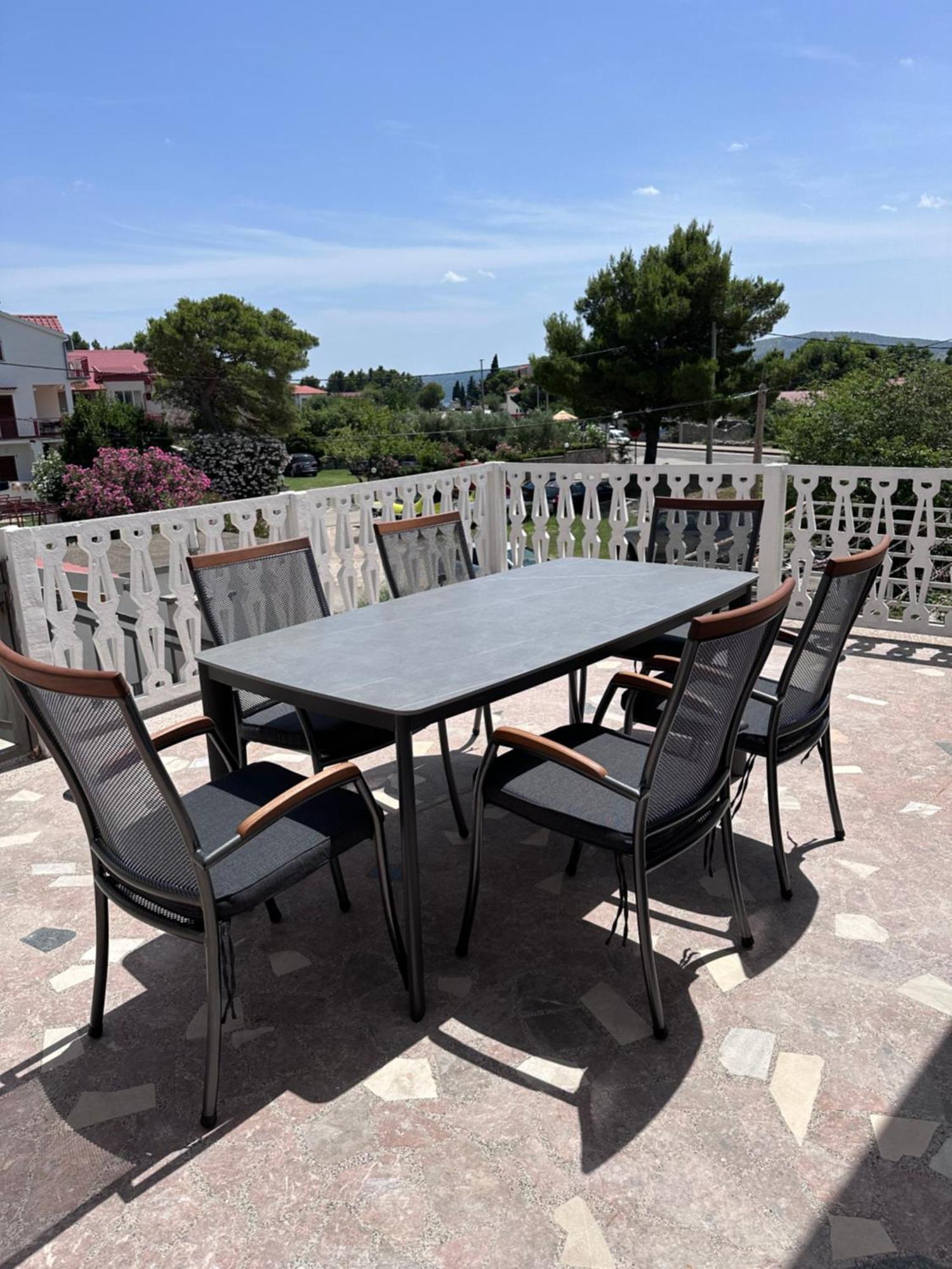 Apartmani 4 Palme Starigrad Paklenica Exteriér fotografie