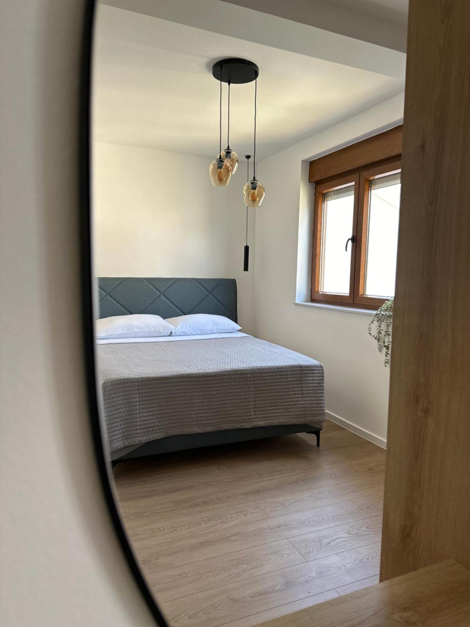 Apartmani 4 Palme Starigrad Paklenica Exteriér fotografie