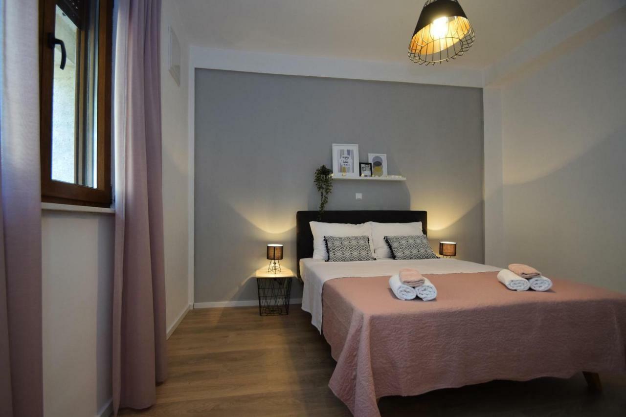 Apartmani 4 Palme Starigrad Paklenica Exteriér fotografie